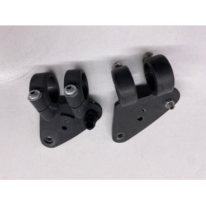 HALTER FRONTSCHEINWERFERHALTER RECHTS LINKS GILERA DNA 50 2003-2010