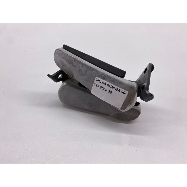 PAR DE ESTRIBERAS TRASERAS DERECHAS GILERA RUNNER 50 125 ST VX 2005-2008