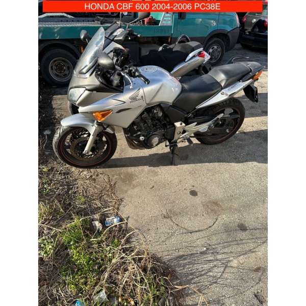 BLOC MOTEUR HONDA CBF 600 2004-2006 PC38E 50000KM