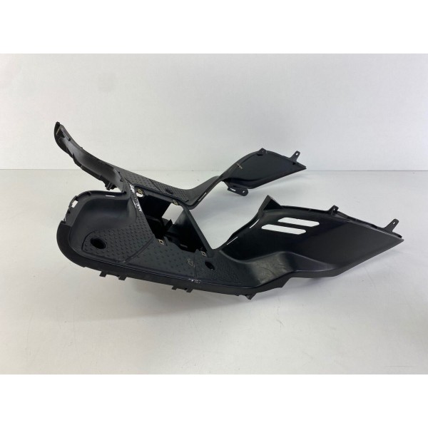 PLASTICA CARENA PEDANA CENTRALE POGGIA PIEDI SYM SYMPHONY 125 150 S 2008-2017