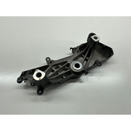 FUSSRASTENHALTER RECHTS HONDA CBF 600 S ABS 2007-2012 PC43E