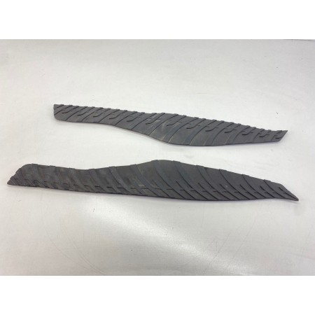 COPPIA TAPPETTINI PEDANA POGGIA PIEDI DX SX MALAGUTI MADISON 3 125 250 2006-2012