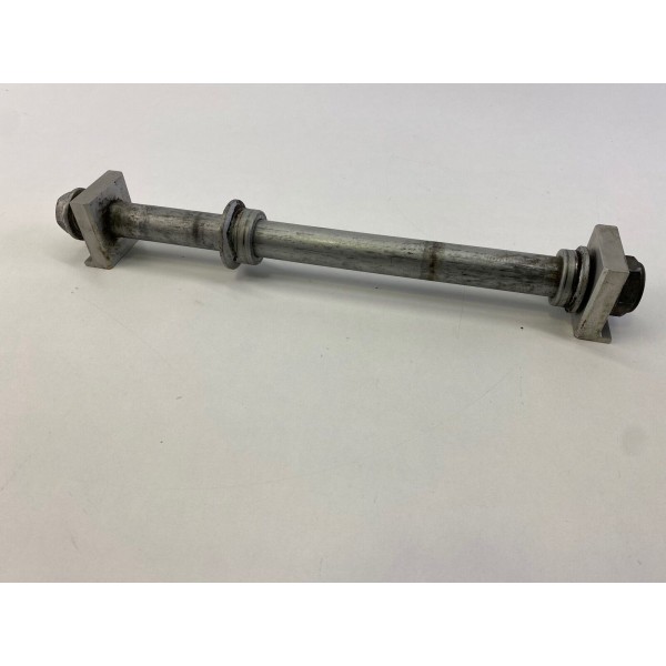 REAR WHEEL AXLE HONDA CB 1300 CB1300 2003-2012