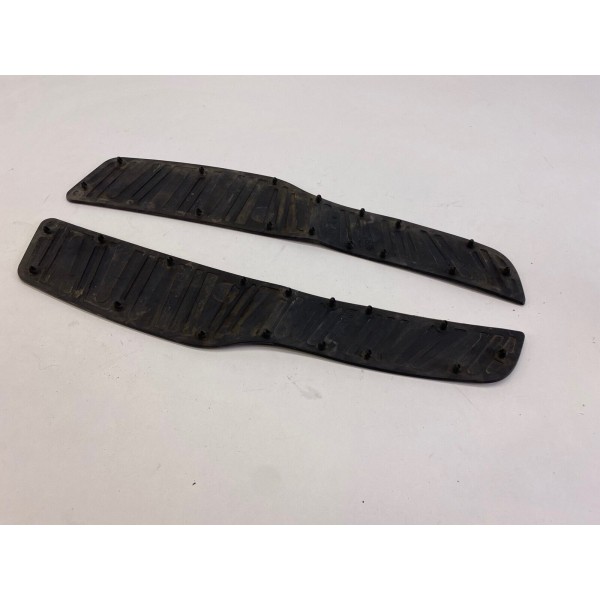 COPPIA TAPPETTINI PEDANA DX SX PIAGGIO X8 200 250 IE 2005-2008