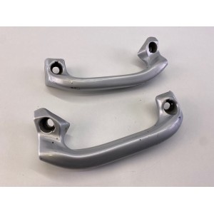 PAIRE DE POIGNEES PASSAGER ARRIERE APRILIA SCARABEO 500 2003-2006