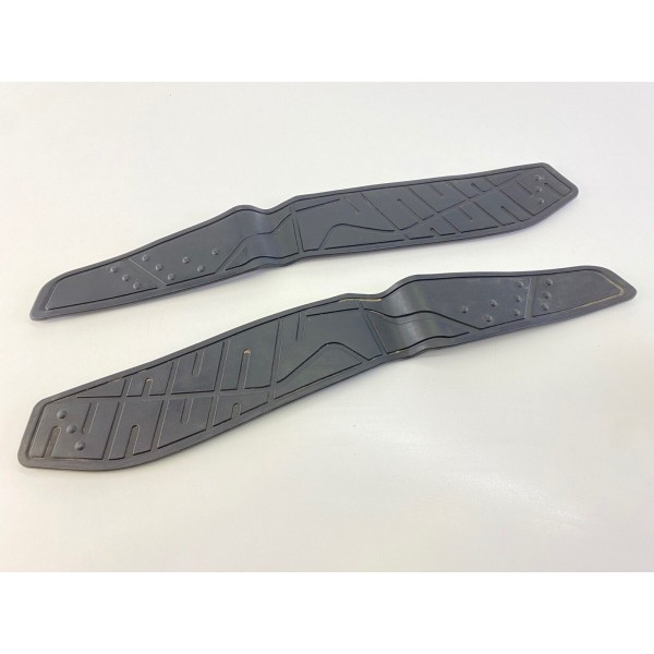 COPPIA TAPPETINI PEDANA POGGIA PIEDI KYMCO XCITING 500 i R 2007-2014