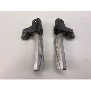 PAIR OF REAR PASSENGER FOOTRESTS RIGHT SYM SYMPHONY 50 S 4T 2010-2017