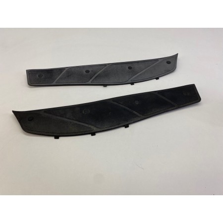 PAIR OF RIGHT-HAND FOOTREST MATS PIAGGIO X9 EVOLUTION 200 250
