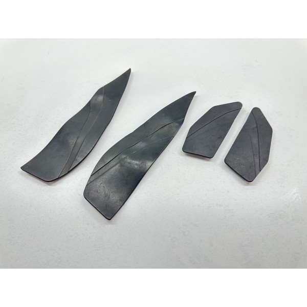 SET OF 4 FLOOR MATS RIGHT LEFT YAMAHA XMAX 300 X-MAX 300 2017-2020