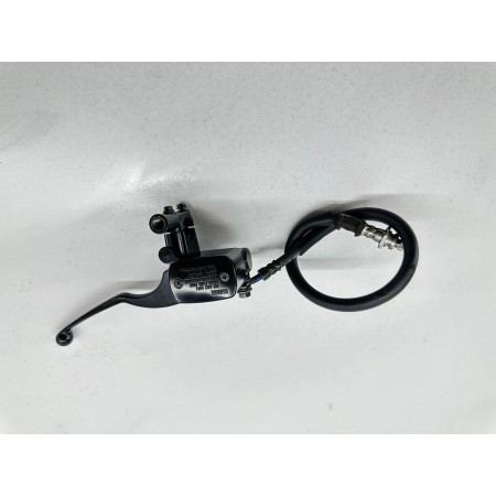 YAMAHA XMAX 300 FRONT BRAKE MASTER CYLINDER RIGHT YAMAHA X-MAX 300 2017-2020