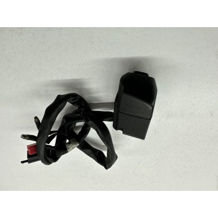INTERRUPTEUR A BASCULE GAUCHE YAMAHA X-MAX 300 2017-2020