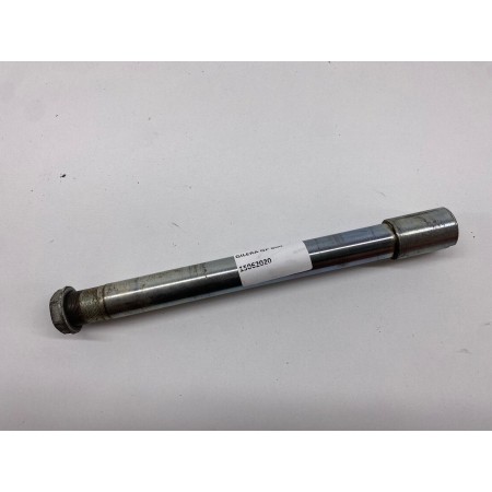 PASADOR EJE RUEDA DELANTERA GILERA GP 800 2006-2013