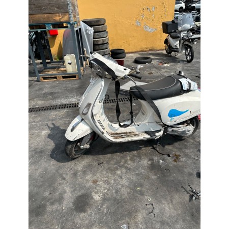 KUNSTSTOFF BATTERIEABDECKUNG PIAGGIO VESPA 50 S 2T 2007-2014