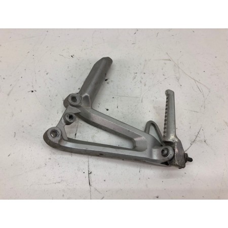 ESTRIBERA TRASERA IZQUIERDA HONDA CBR 600F 2001-2006