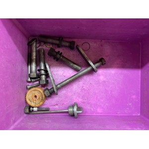 ENGINE BLOCK SCREWS OIL DIPSTICK KAWASAKI MACH 3 500 2T