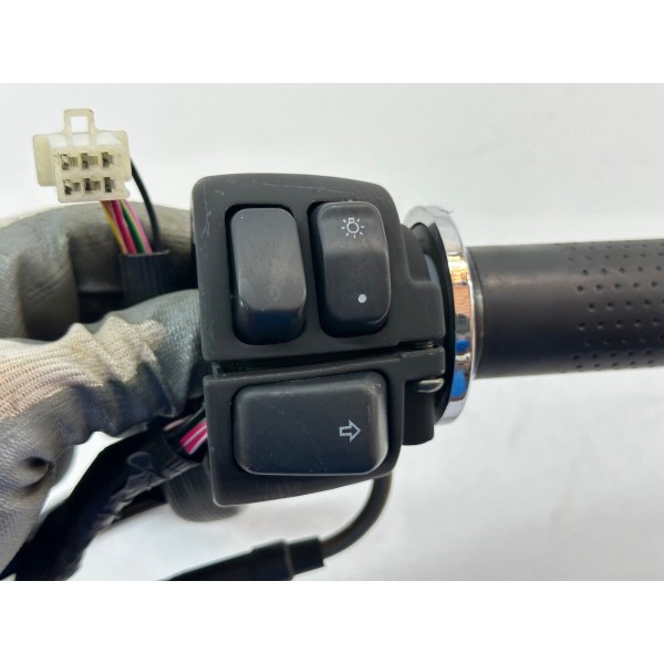 INTERRUPTOR BASCULANTE DERECHO KEEWAY SUPERLIGHT 125 2006-2009-2014