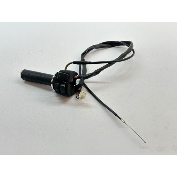 INTERRUPTOR BASCULANTE DERECHO KEEWAY SUPERLIGHT 125 2006-2009-2014