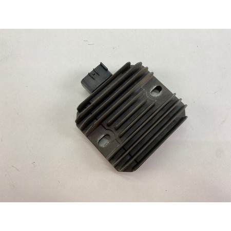 RÉGULATEUR DE TENSION TESTÉ SUZUKI BURGMAN AN 400 2003 2004 2005 2006