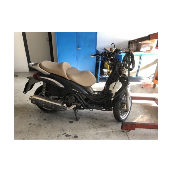 CAGE CÔTÉ PIAGGIO BEVERLY 500 ie 2003-2008