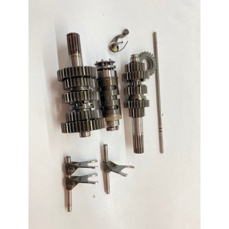 KIT CAMBIO COMPLETO ALBERI FORCEHETTE SELLETTORE DUCATI MONSTER 620 ie