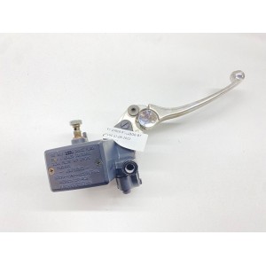 MAÎTRE CYLINDRE DE FREIN AVANT DROIT YAMAHA BT 1100 BULLDOG 2002-2006