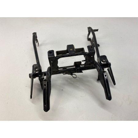 SUPPORT DE CADRE AVANT SUZUKI BURGMAN 650 2002-2012