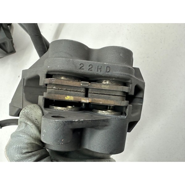 COPPIA PINZE PINZA ANTERIORI DX SX YAMAHA MT07 MT-07 2021 2022 2023