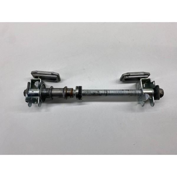 SUZUKI SV 650 1999-2002 HINTERRADACHSE PIN