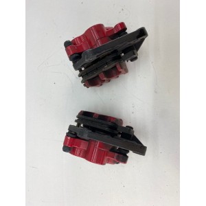 Pärchen vordere rechte linke Bremssättel KYMCO XCITING 300 i r 2007-2014 2