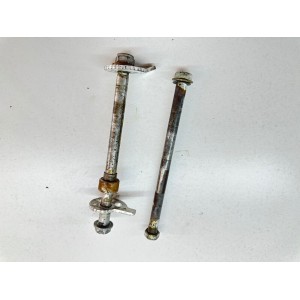 PAR DE BULONES BASCULANTES TRASEROS BETA TRIAL ST 50 RK6 2000