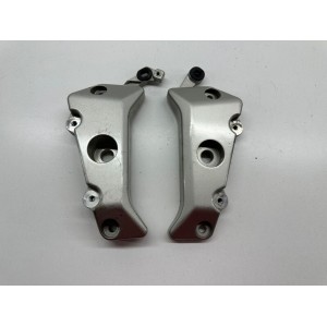 PAR DE ESTRIBERAS DERECHAS HONDA CBF 600 S 2004-2006-2007