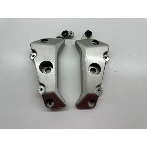 PAR DE ESTRIBERAS DERECHAS HONDA CBF 600 S 2004-2006-2007