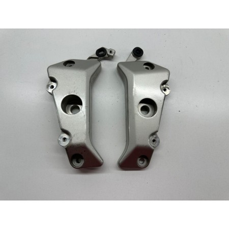 PAR DE ESTRIBERAS DERECHAS HONDA CBF 600 S 2004-2006-2007
