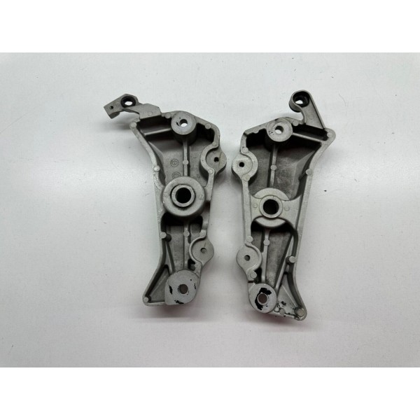 COPPIA STAFFE SUPPORTI PEDANA DX SX HONDA CBF 600 S 2004-2006-2007