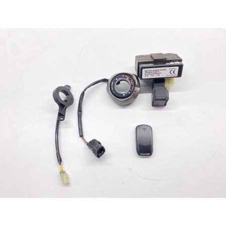 KIT CENTRALINA TELECOMANDO CHIAVE KEYLES  KYMCO AGILITY 300 i R16 ABS 2019-2020