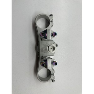 PLACA SUPERIOR DEL ELEVADOR DEL MANILLAR KTM 690 SMC AÑO 2008-2011