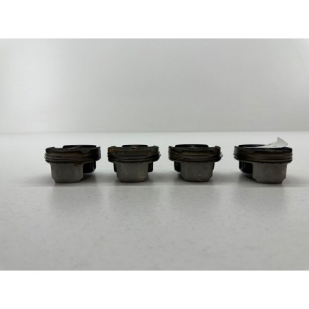 KIT 4 PISTONI PISTONE SUZUKI GSXR GSX-R 600 2004-2005