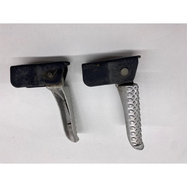 PAR DE ESTRIBERAS PASAJERO IZQUIERDO SYM XS 125 2007-2016