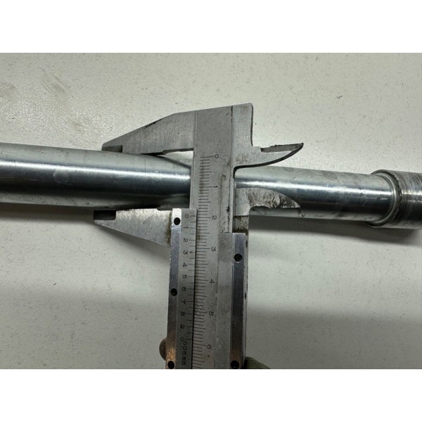 KAWASAKI ER-6N VORDERRAD ACHSSTIFT ER-6N 650 2012-2016