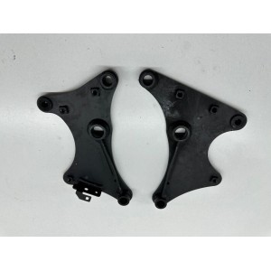 COPPIA STAFFE SUPPORTO PEDANA DX SX KAWASAKI ER6N ER-6N 650 2012-2016