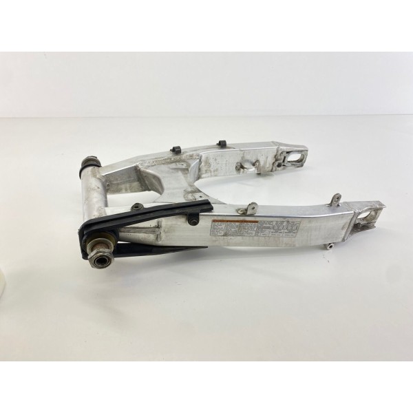 FORCELLONE POSTERIORE RUOTA SUZUKI GSXR GSX-R 600 750 2001 2002 2003 K1 K2 K3