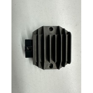 RÉGULATEUR DE TENSION PIAGGIO LIBERTY 200 2004-2005-2006-2007