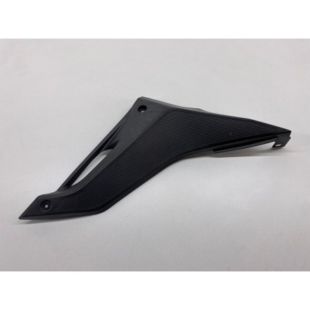 PLASTIC SIDE PANEL RIGHT YAMAHA YZF R 125 2008-2016