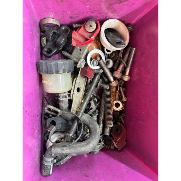 KIT VIS BOULONS YAMAHA YZF 600 R THUNDERCAT 600 1997-2003