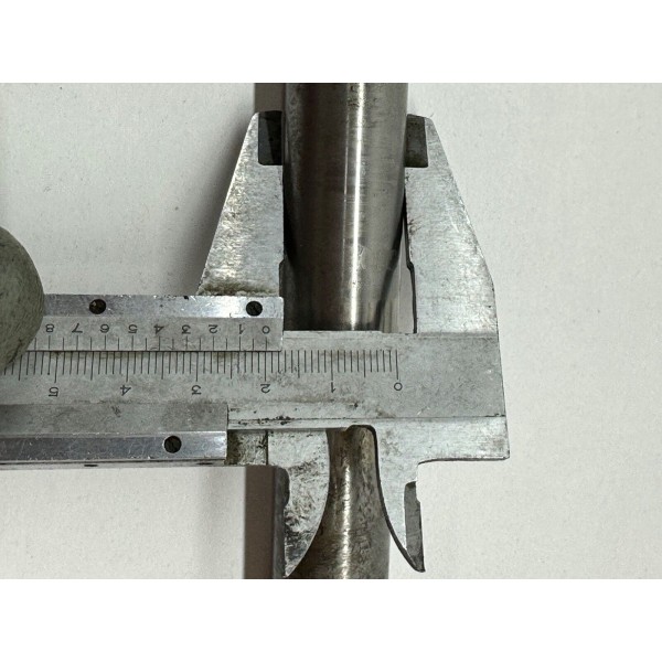 SWINGARM AXLE PIN DUCATI MONSTER 695 2006 2007 2008