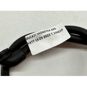 TUBO IN GOMMA SFIATO DUCATI MONSTER 695 2006 2007 2008 2