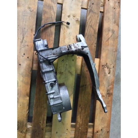 SWINGARM GEARBOX CASCADE BOX SUZUKI BURGAMAN AN 650 2003