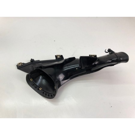 DUCT AIR BOX RIGHT YAMAHA YZF R1 2004 2005 2006