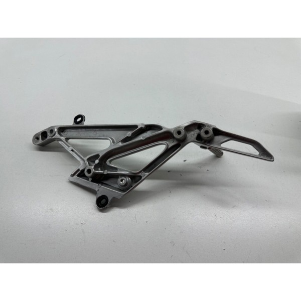 FOOTREST BRACKET LEFT HONDA INTEGRA NC 750 DCT 2018-2020