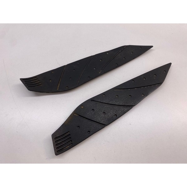 COPPIA TAPPETTINI PEDANA POGGIA PIEDI DX SX YAMAHA XMAX X-MAX 125 250 2005-2009